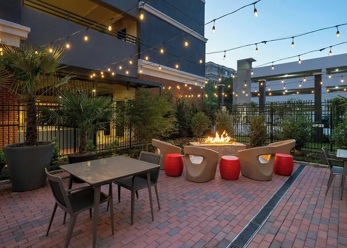 Courtyard By Marriott Athens Downtown